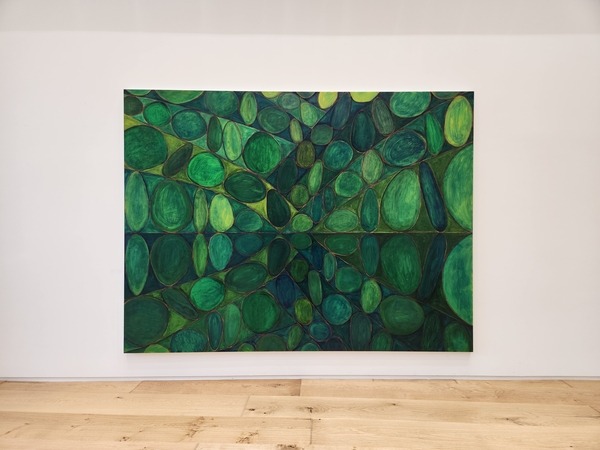 전시전경 · Exhibition view · 28일까지 창원 블루브릭 갤러리에서 장건율 초대전 <답신>이 열린다. 장건율 작 ‘저수지’. /류민기 사진