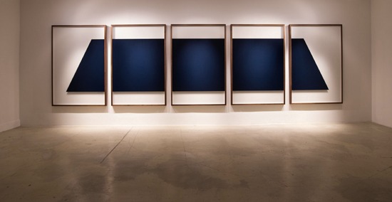 마이너스 · Paint on Glass · 150x600cm · 2014