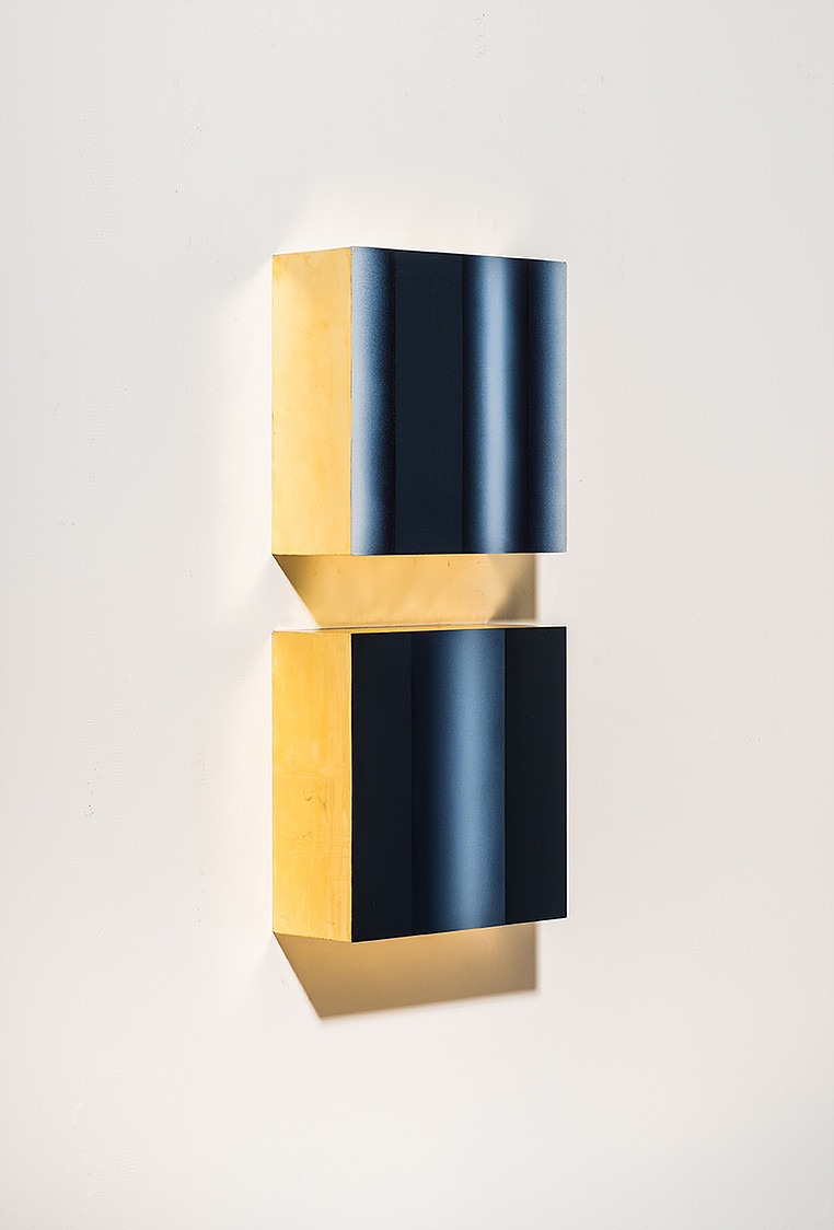 LMsquare · Wood. acrylic · 23x23x10cm