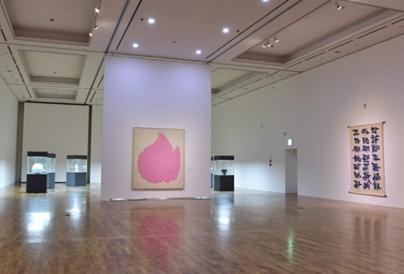 전시전경 · Exhibition view