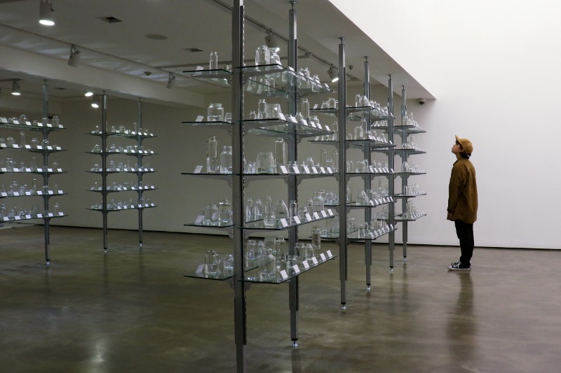 자연사박물관 태반류 · 유리병_ 라벨_ 금속_ 혼합재료 · 가변 설치 · 2019 · Taeban Rye of Natural History Museum · glass bottle_labels_metal_mixture