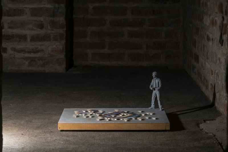 마이 비고 (My Vigor) · figure_ wood_ spray paint_ acrylic · 17x40x30cm · 2012 · My Vigor · figure_ wood_ spray paint_ acrylic