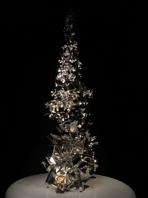Thron(p/g_boy) · Mixed media · 80x23.7x38.2(d)cm · 2019 · Thron(p/g_boy) · Mixed media