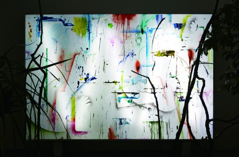 la moindre chose · peinture sur caison lumineux · 230x120cm · 2019 · la moindre chose · peinture sur caison lumineux