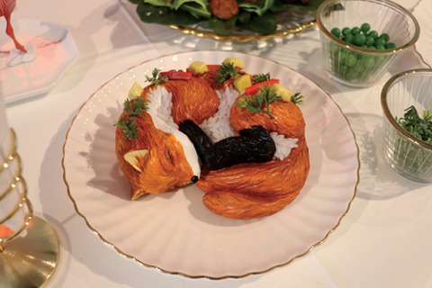 Dining · Mixed Media · Dimension Variable · 2019 · Dining · Mixed Media