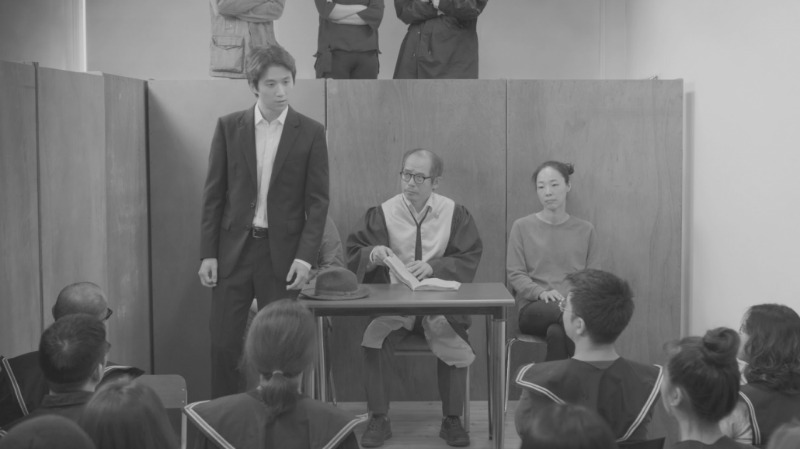 첫 심리 장면의 한 이미지 영화 · 설치 작품 · 2018 · The first trial scene
