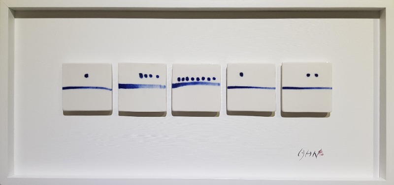 빛으로부터 온 색 블루 · Ceramic · 67x32cm · 2019 · Ceramic