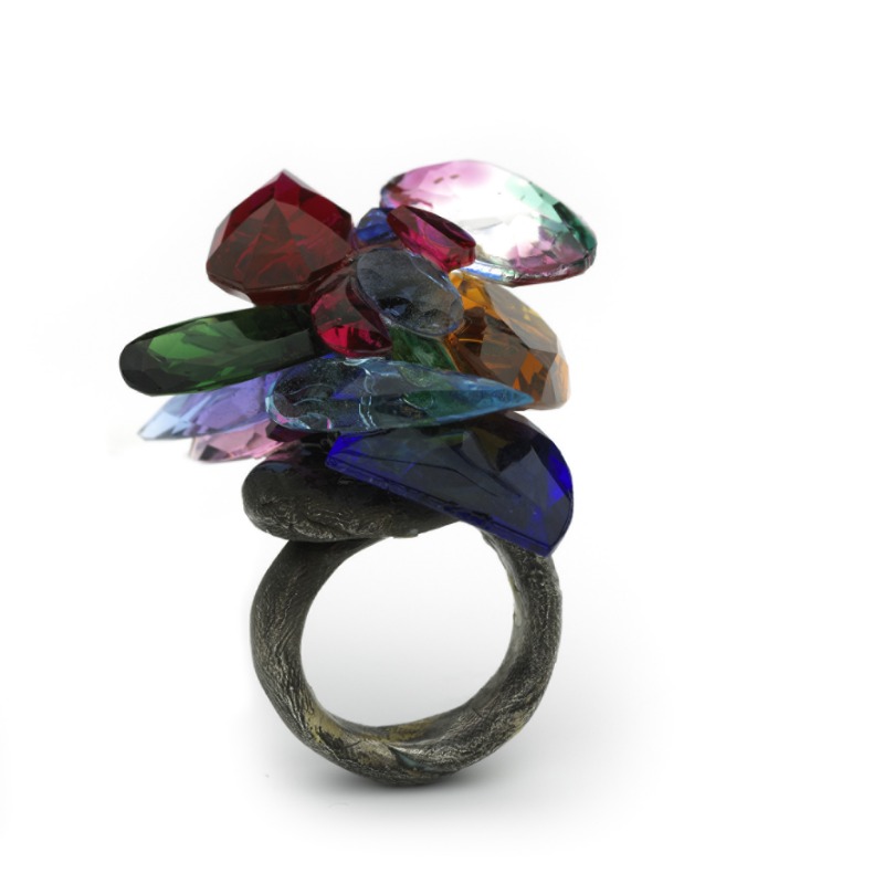 반지 · 은, 유리구슬 · 5x4.5x4.5cm · 2006 · Ring