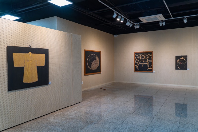 <Thanks for November> 전시 전경 · Exhibition view