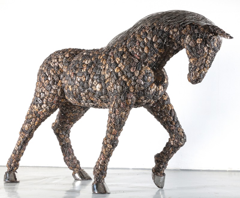 Enclosed Animal-Horse · stainless steel, stone · 290X80X185Cm · 2014 · Enclosed Animal-Horse · stainless steel, stone