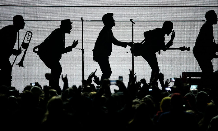 Mark Humphrey_슈퍼볼 공연 · Mark Humphrey_Super Bowl performance