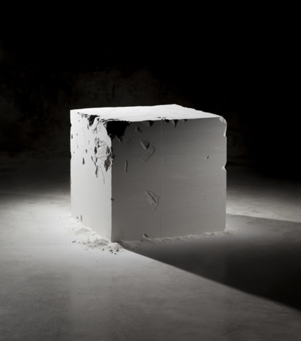 바스헤르메티스 · 규사, 백운사, 물 · 90×95×95cm · 2016 · Bashermetis · silica sand, white silica sand, water