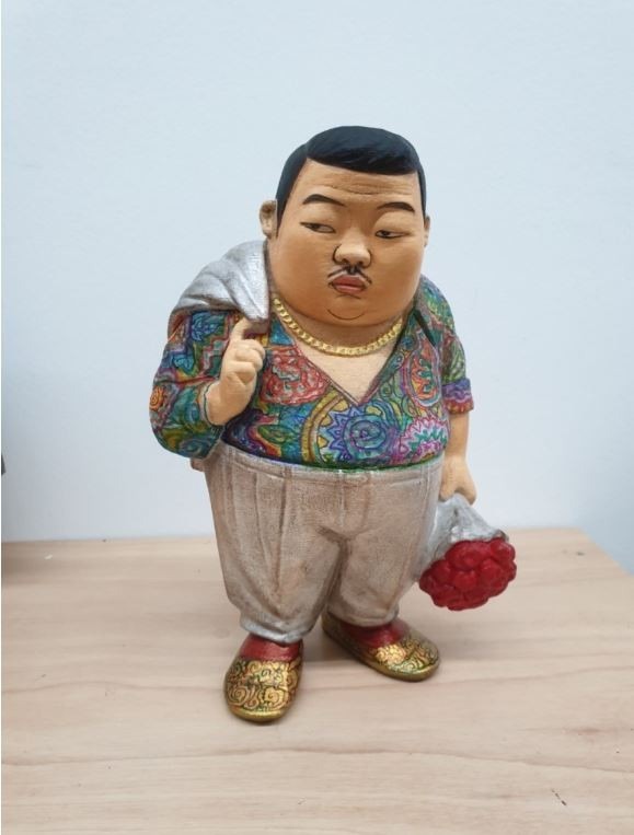 김원근/순수맨 · 에폭시, 레진, 아크릴 채색 · 31cmx18cmx12cm · 2019 · Kim Won-guen/Pure man · Epoxy, Resin, Acrylic