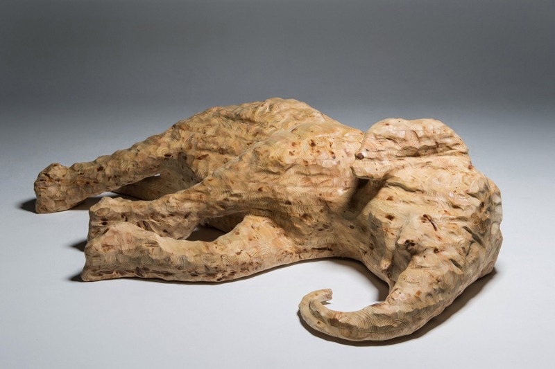 황유진, 아무 말도 없이 · Solid Edge Glued Panel, carve wood · 115x170x45cm · 2017 · Hwang Yoo-jin, Without saying anything, · Solid Edge Glued Panel, carve wood