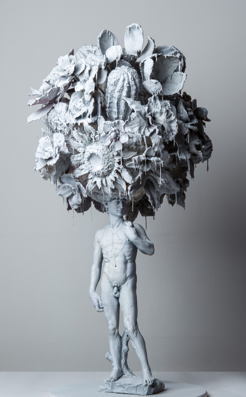 Paradise lost- Ashy · mixed resin · 50x40x92cm · 2020 · Paradise lost- Ashy · mixed resin