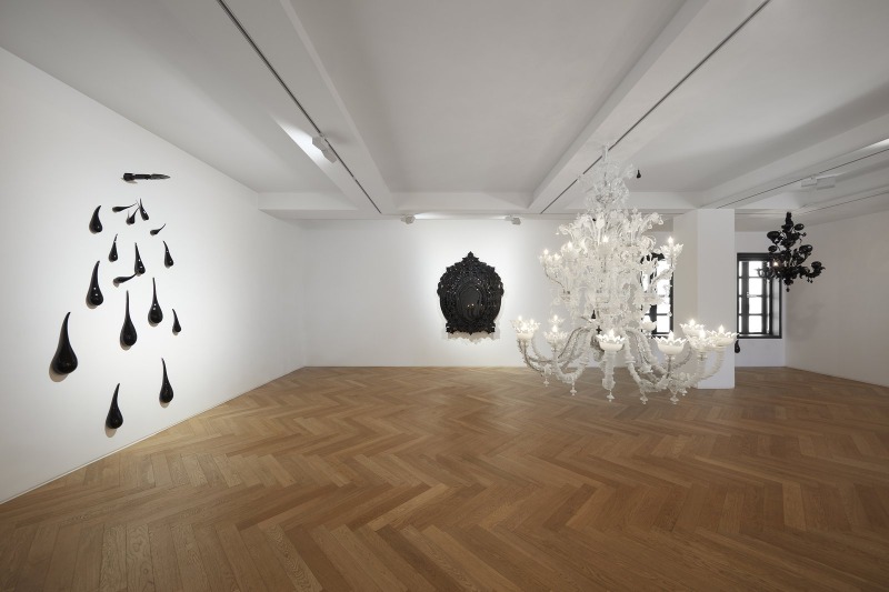 Installation view, Fred Wilson: Glass Works · 2009-2018, March 10 - May 16, 2020, Pace Gallery, Seoul © Fred Wilson