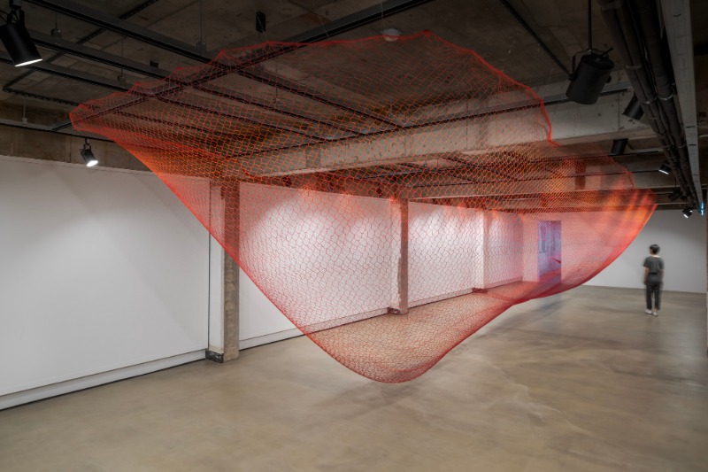 3_…where… · 실 · 1600x450x250cm · 2020 ⓒArt Centre Art Moment & the Artist. All rights reserved.