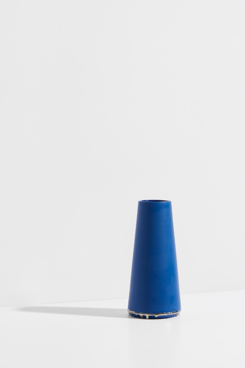 New Blue Vase · Porcelain, Platinum · Ø50 x Ø80 x h175(mm) · 2020 · New Blue Vase · Porcelain, Platinum