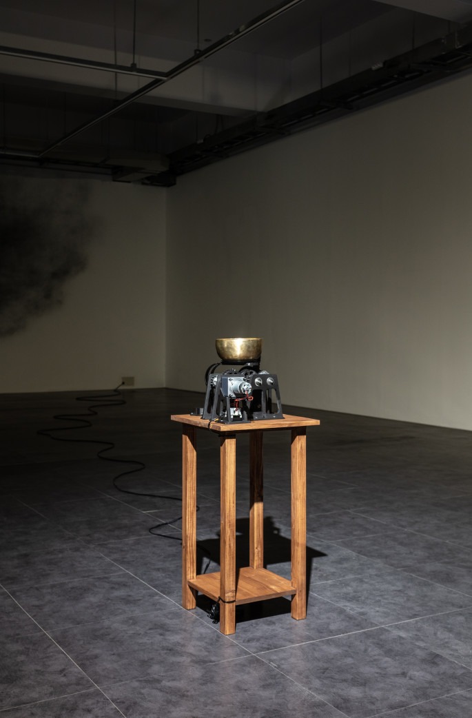 보이드 · mixed media · 가변설치 · 2020 (출처= 경기창작센터)