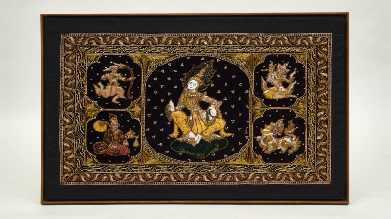 만델레이 태피스트리 · 미얀마, 직물, 복합재료 · 97x67cm · 21세기 (출처= 아세안문화원) · Mandalay tapestry · Myanmar, fabric, mixed media