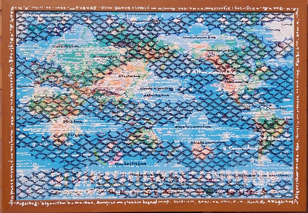 백준기, <Digi-Log ; 'Algorithm'>-No.420 · Acrylic on Plastic Board Map · 59 x 81.6 x 2cm · 2021 (출처= 갤러리 고트빈)