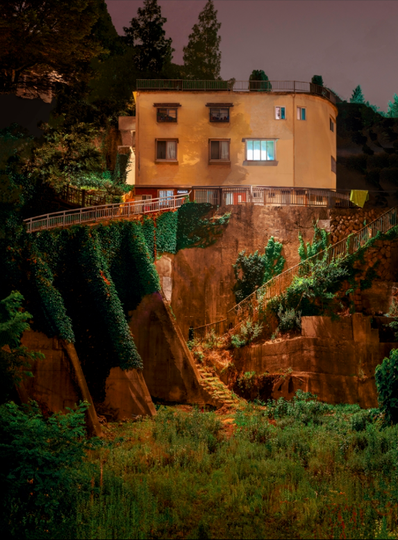 P83_The Houses at Night #84 · 사진 · 2021 (출처=소리바다 블로그) · P83_The Houses at Night #84