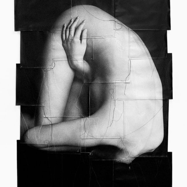 In The Beginning 41 · Gelatin Silver Photograph with thread on paper · 172 x 125.5 cm · 1995(출처=아트이슈프로젝트 인스타그램) · In The Beginning 41 · Gelatin Silver Photograph with thread on paper