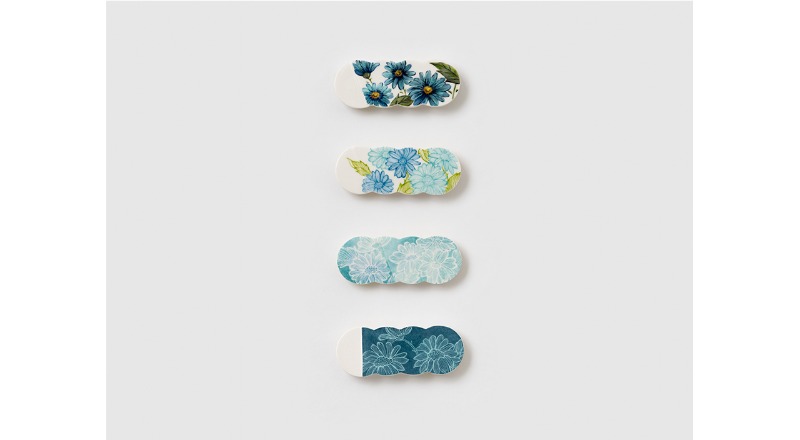 계절 수집_여름Ⅰ•Ⅱ•Ⅳ · Porcelain, Hand Painting · 92x35mm · 2021 (이미지출처 = 학고재아트센터)