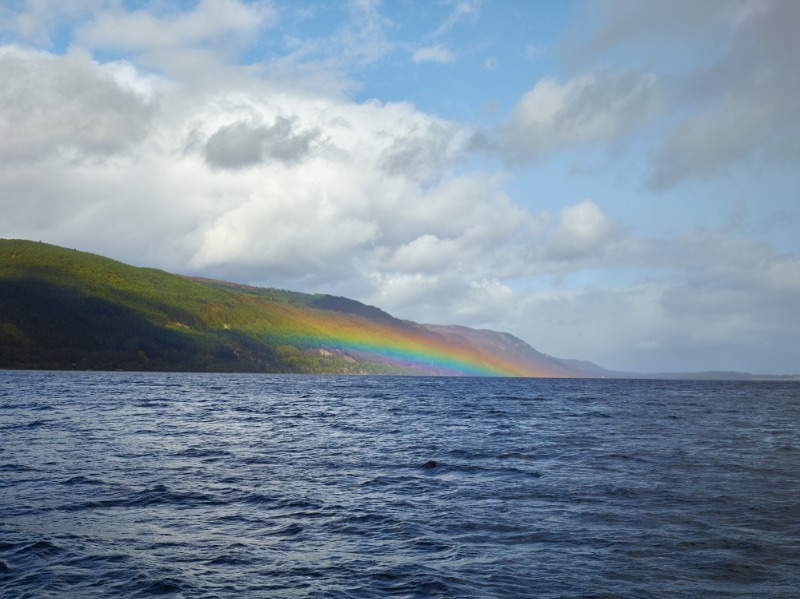 Loch Ness Rainbow · Archival Pigment Print · 120x160cm · 2019 (이미지출처 = 범일운수종점Tiger1/서울) · Loch Ness Rainbow · Archival Pigment Print